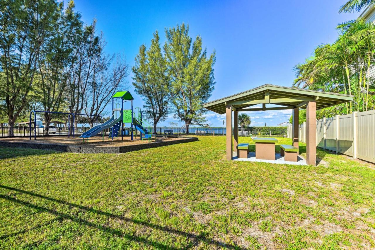 Bradenton Beach Escape Steps To Ocean And Bay! Exterior photo